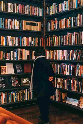 How to Choose a Self-Help Book and The Advantages of Purchasing Second Hand Textbooks