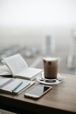 7 Must-Read Books for Aspiring Entrepreneurs